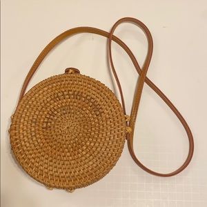 URBAN OUTFITTERS Rattan Circle Bag *NWOT*